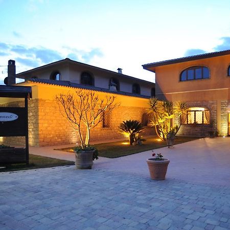 Agriturismo Il Drago Mirabella Imbaccari Exterior photo